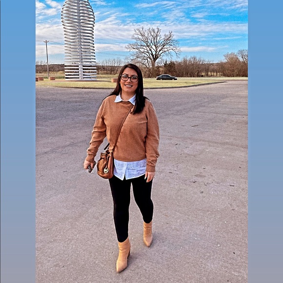 Meet your Posher, Mia - Picture 6 of 16